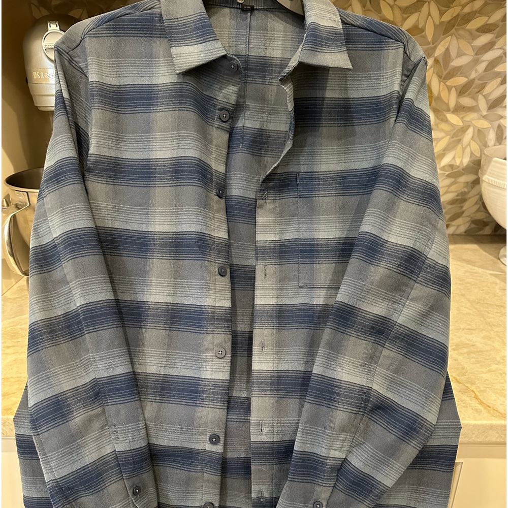 Lululemon Men’s Flannel Plaid Button Front Shirt